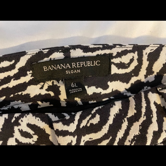 Banana Republic Trousers - Picture 2 of 2
